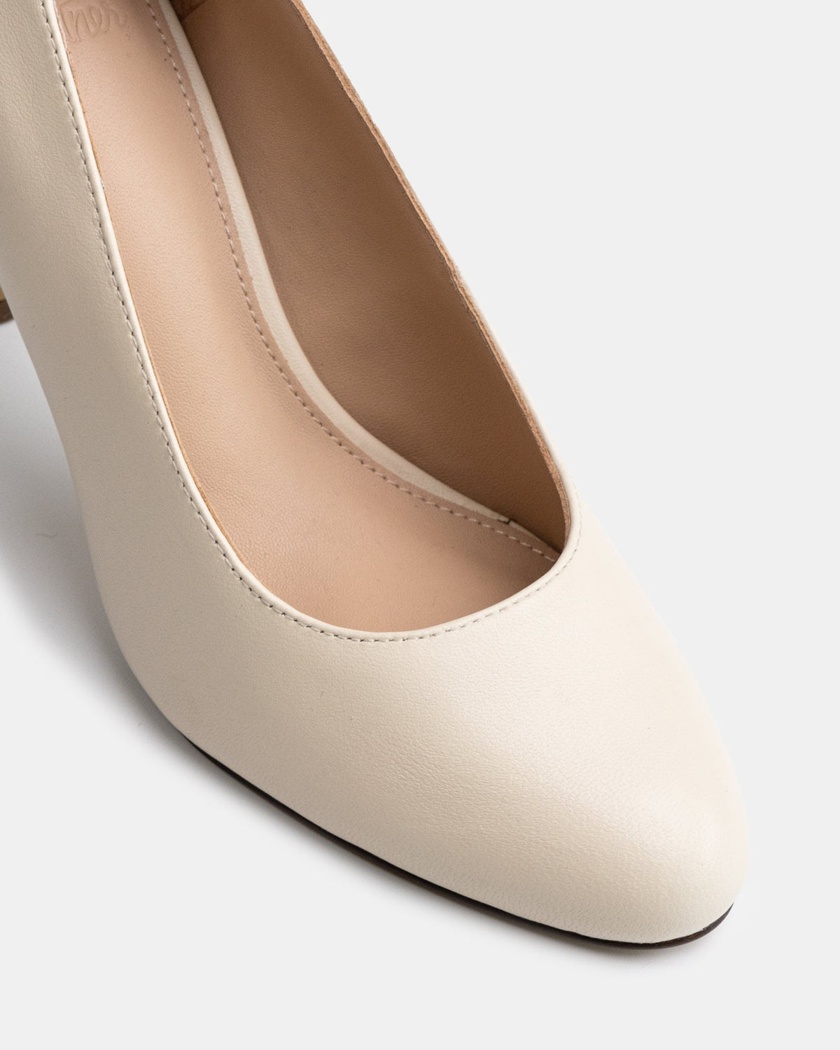 Tash Vintage Ivory Leather