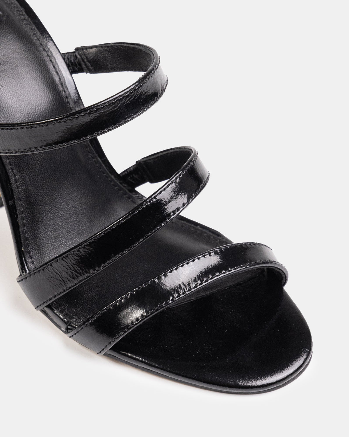 Terra Black Shiny Leather