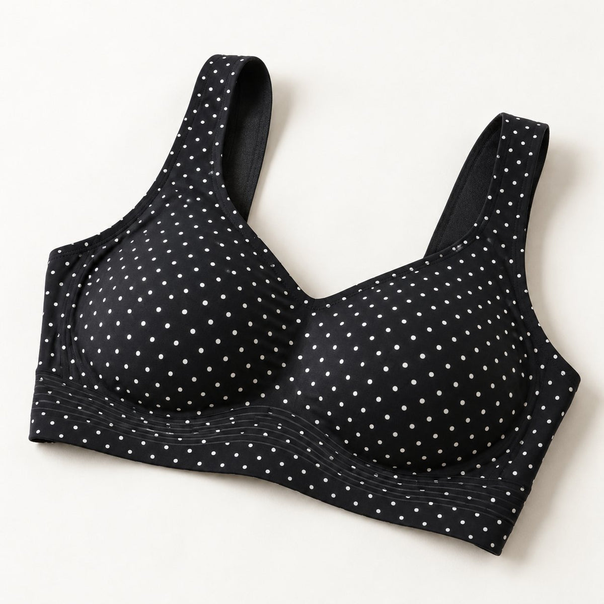 The Everyday Wireless Bra in Polka Dot Black, detail view