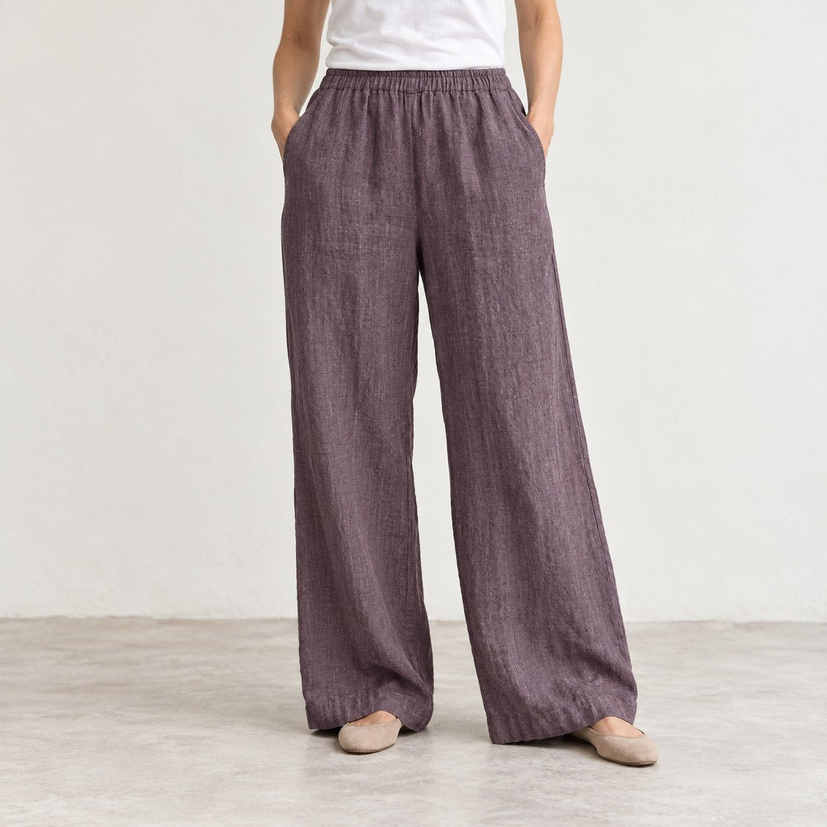 The Wide-Leg Linen Trouser in Dark Aubergine