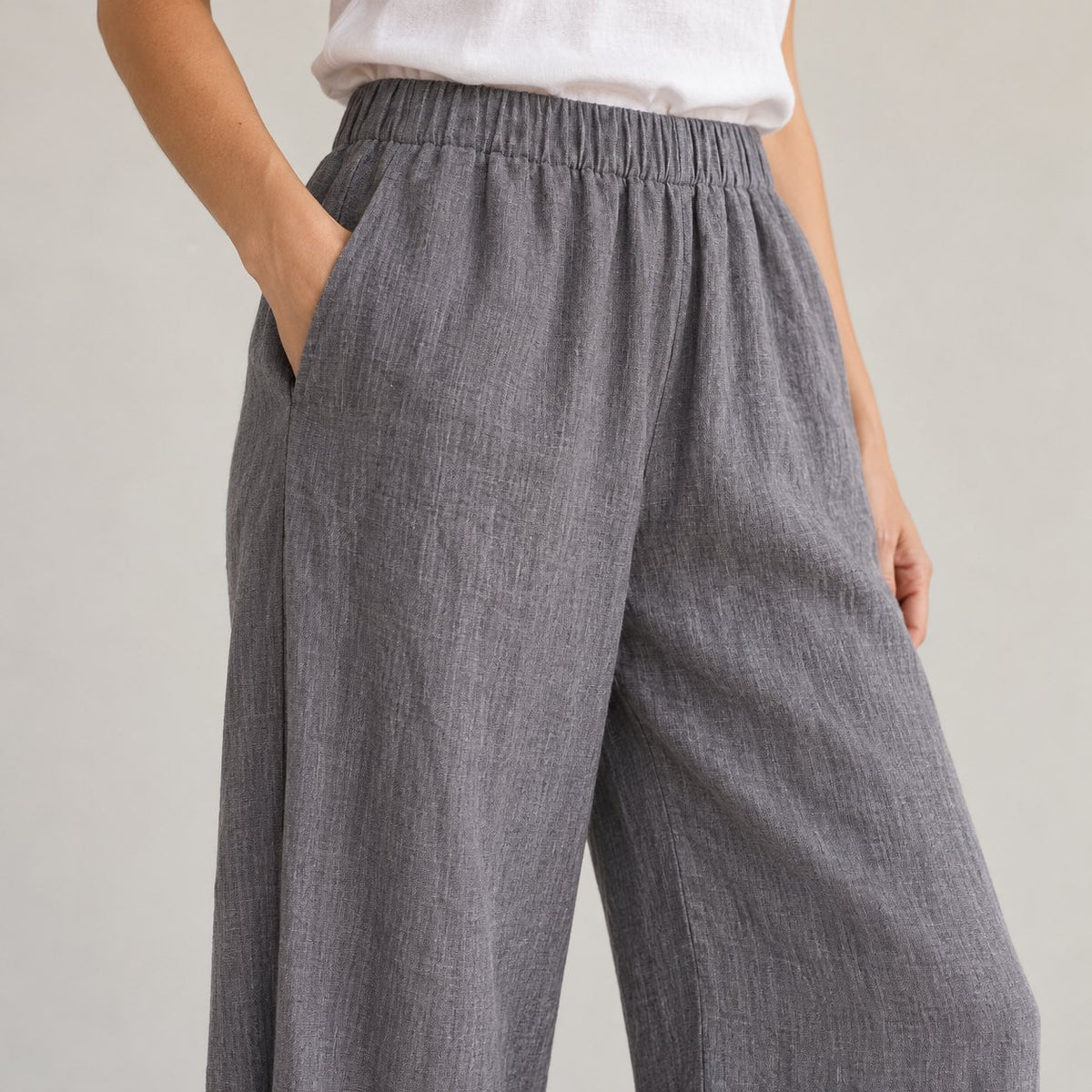 The Wide-Leg Linen Trouser in Graphite Gray, detail view