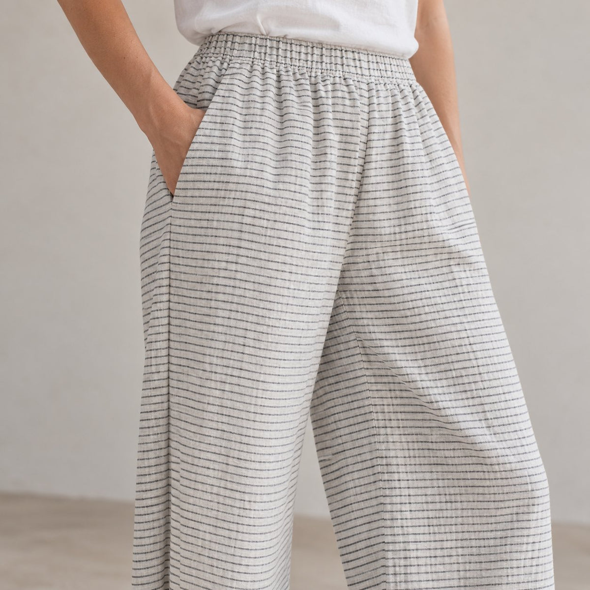 The Wide-Leg Linen Trouser in White Black Stripes, detail view